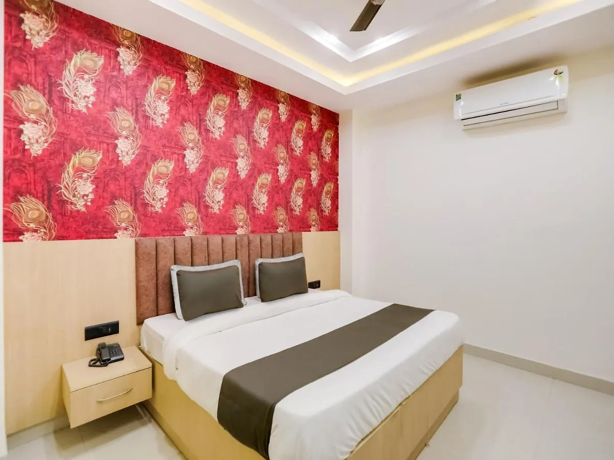 Townhouse Magnolia Corporate Stays Gurgaon Hotel